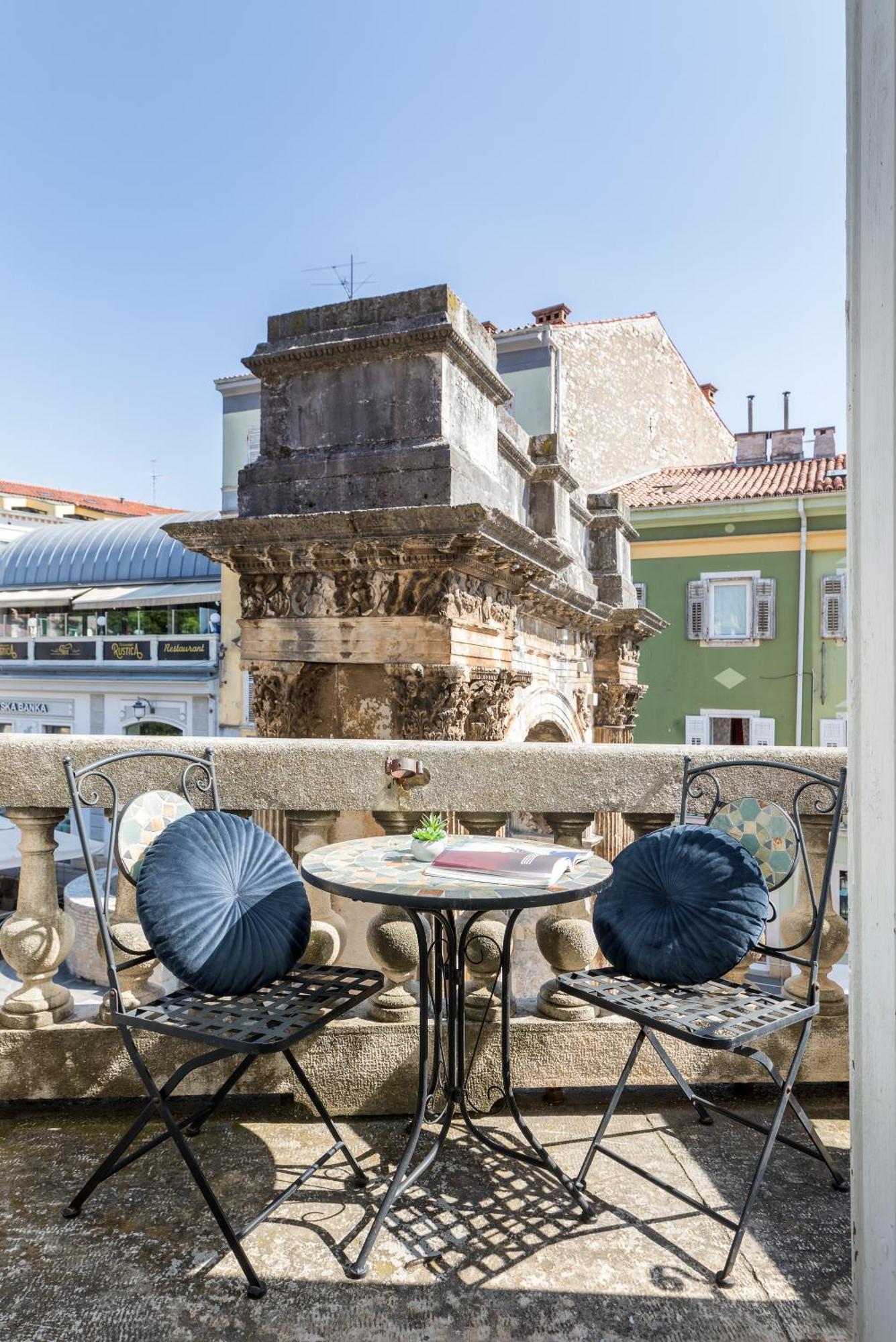 Boutique Suites Joyce Pula Buitenkant foto