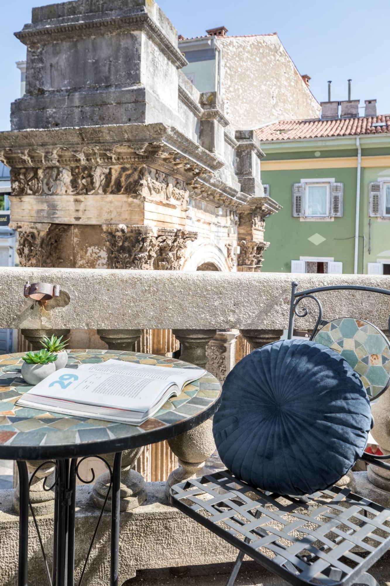 Boutique Suites Joyce Pula Buitenkant foto