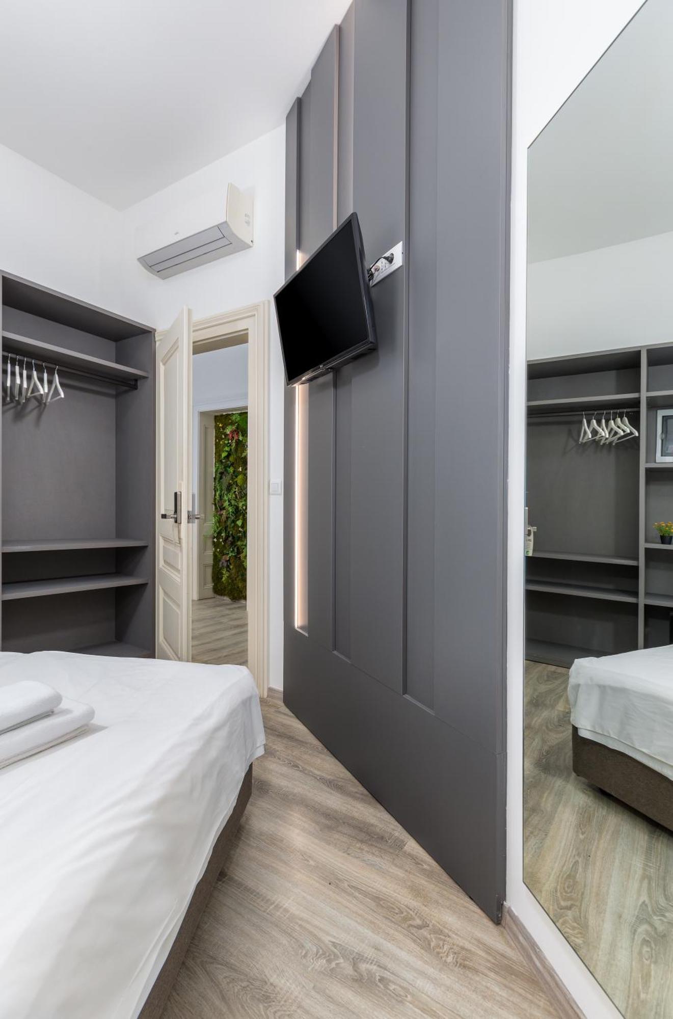 Boutique Suites Joyce Pula Buitenkant foto