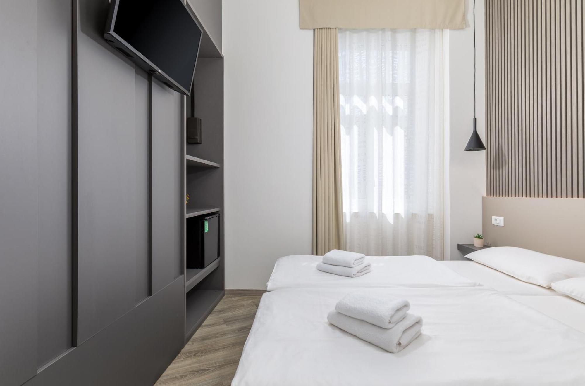 Boutique Suites Joyce Pula Buitenkant foto