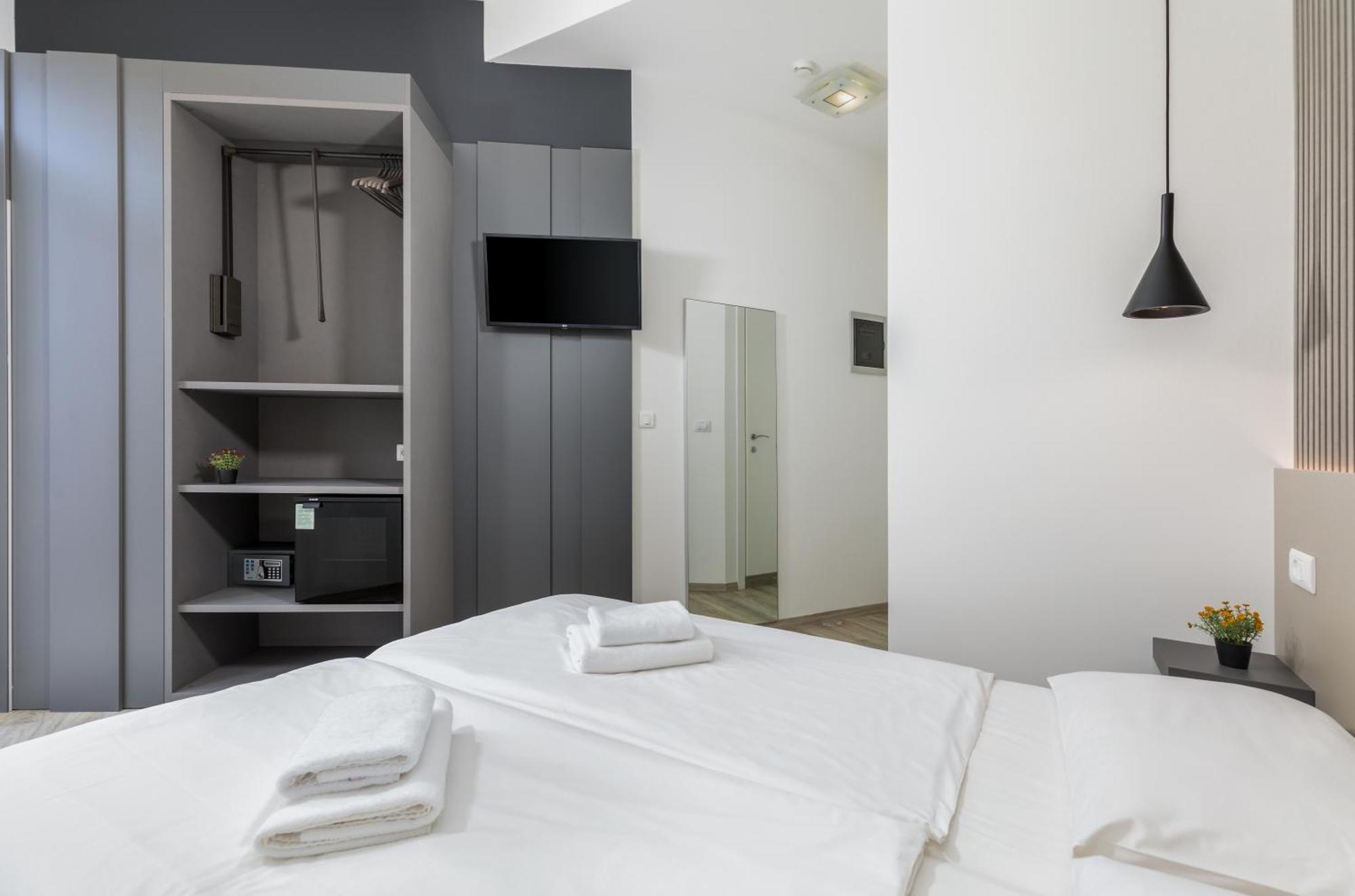 Boutique Suites Joyce Pula Buitenkant foto