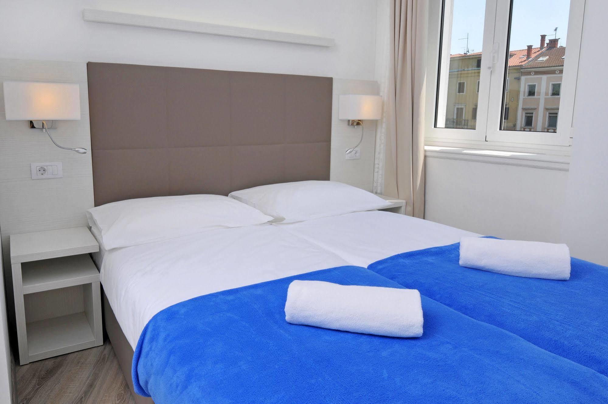 Boutique Suites Joyce Pula Buitenkant foto