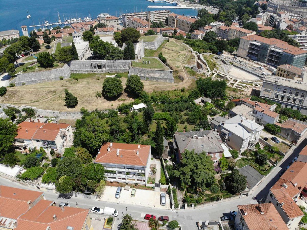 Boutique Suites Joyce Pula Buitenkant foto